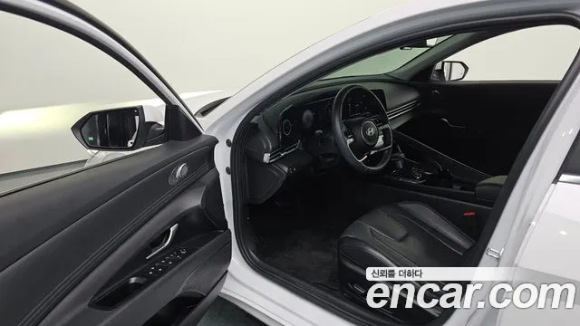 Hyundai Avante CN7 — Фото автомобиля 15