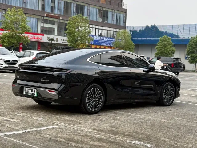 Geely Galaxy Galaxy Xingyao 8 — Фото автомобиля 8