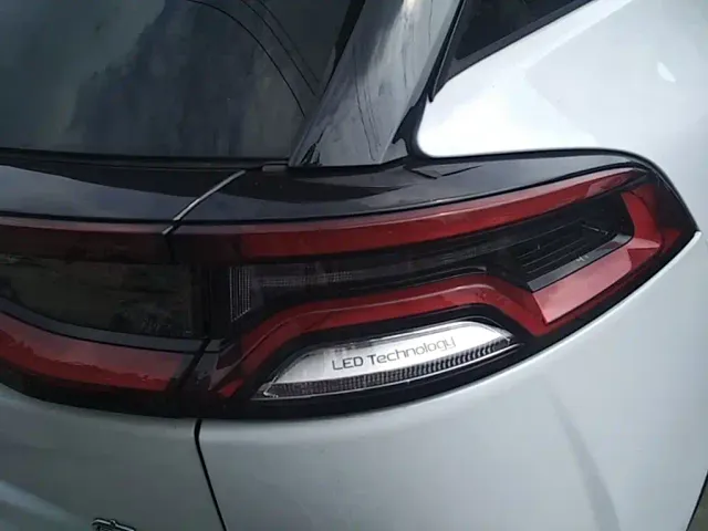 BYD Tang — Фото автомобиля 7