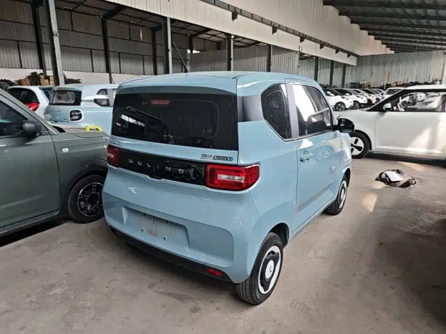 Wuling Hongguang Mini EV — Фото автомобиля 6