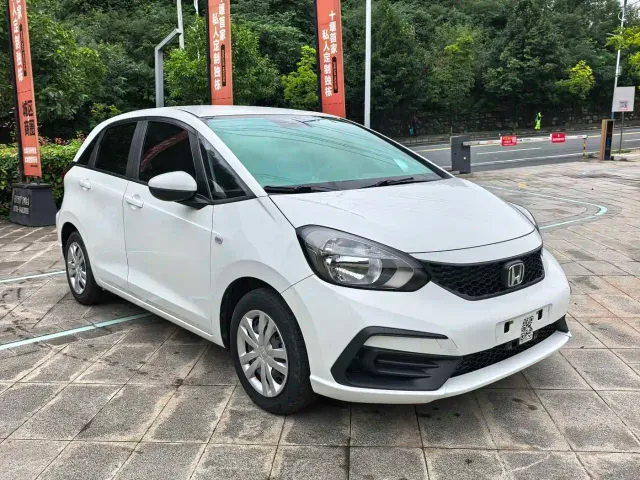 Honda Fit — Фото автомобиля 2