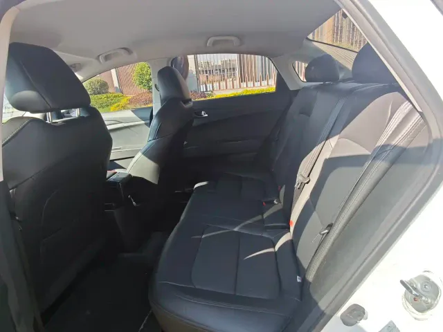 Changan Eado — Фото автомобиля 7