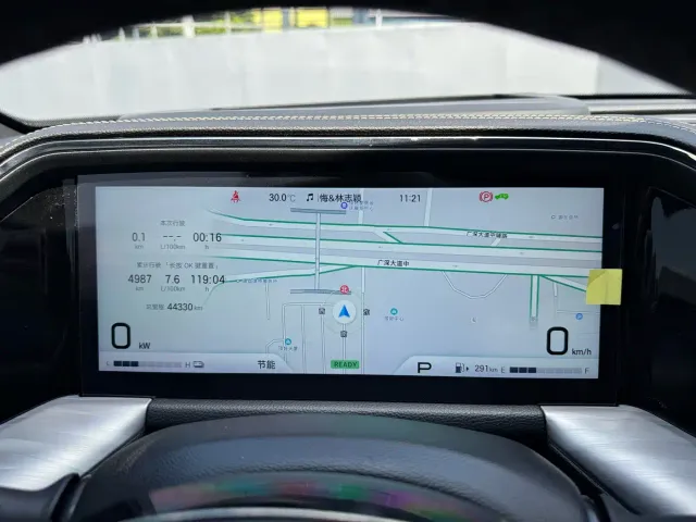 GAC Trumpchi GS8 — Фото автомобиля 17