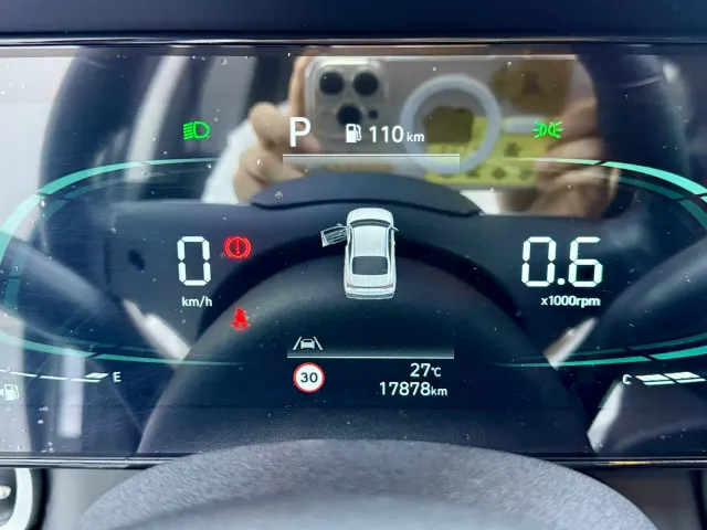 Hyundai Elantra — Фото автомобиля 4