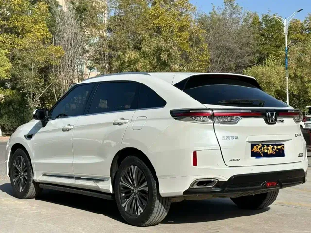 Honda UR-V — Фото автомобиля 9