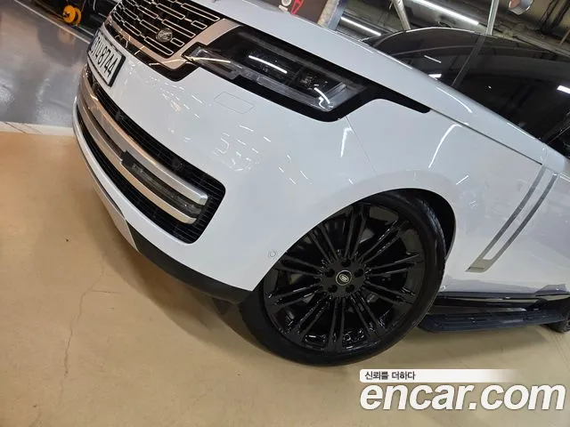 Land Rover Range Rover — Фото автомобиля 11