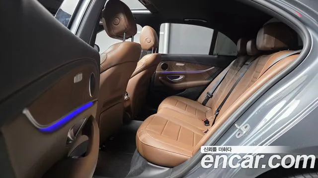 Mercedes-Benz E-Class W213 — Фото автомобиля 18