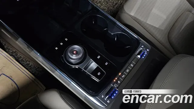 Kia Canival Новый Carnival 4 поколение Дизель 7 мест Signature — Фото автомобиля 9