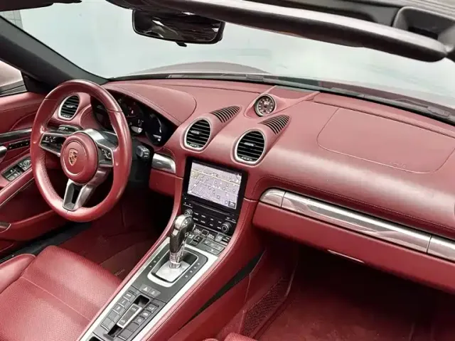 Porsche 718 — Фото автомобиля 13