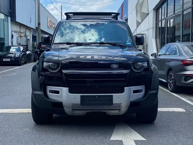 Фотография автомобиля — Land Rover Defender