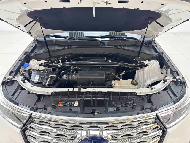 Ford Explorer — Фото автомобиля 10