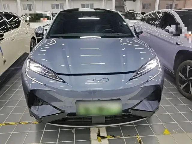BYD Sealion 07 EV — Фото автомобиля 2