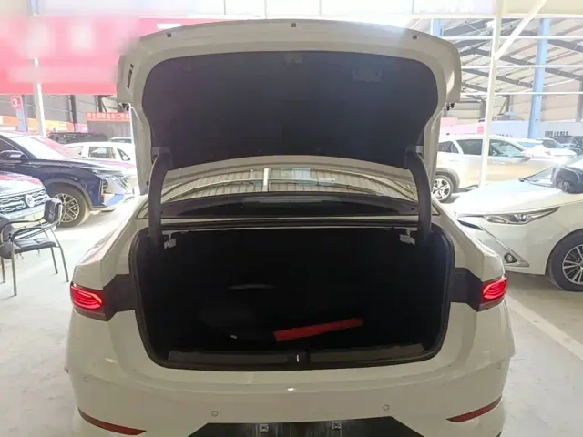BYD Qin PLUS — Фото автомобиля 18
