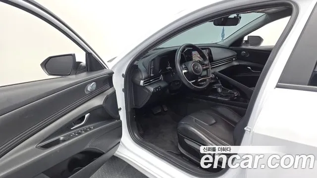 Hyundai Avante CN7 — Фото автомобиля 15