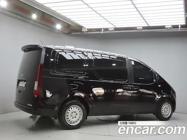 Hyundai Staria — Фото автомобиля 4