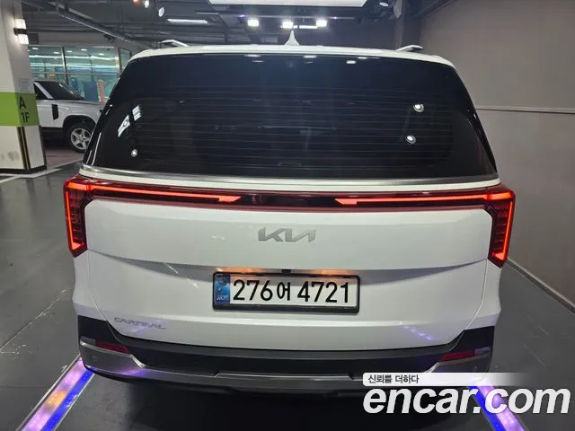 Kia Canival Новый Carnival 4 поколение Бензин 9 мест Signature — Фото автомобиля 4