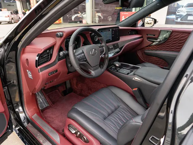 Lexus LS — Фото автомобиля 9