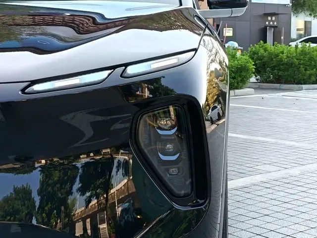 Nio EC6 — Фото автомобиля 22