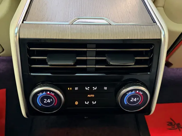 Land Rover Range Rover — Фото автомобиля 7