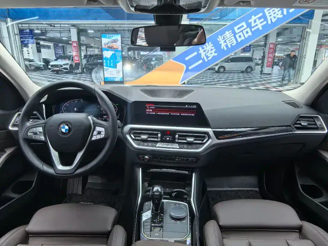 BMW 3 Series — Фото автомобиля 6
