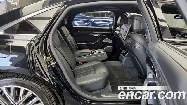 Audi A8 55 TFSI quattro Premium LWB — Фото автомобиля 12