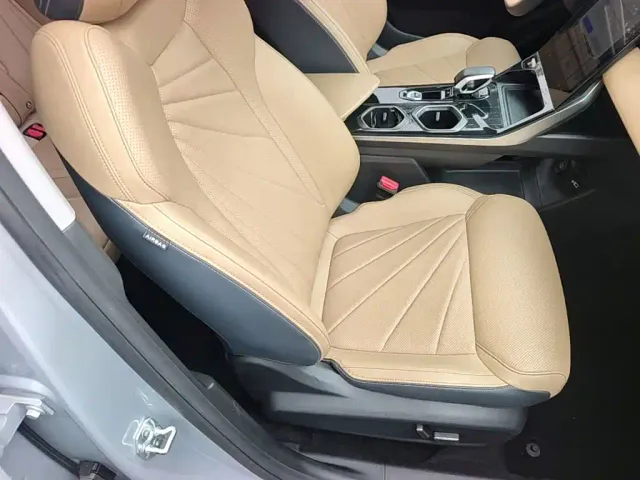 Geely Boyue L — Фото автомобиля 24