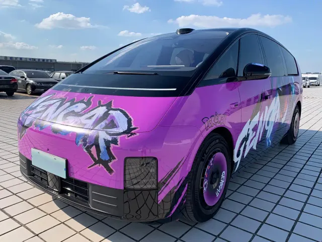 Фотография автомобиля — Li Auto MEGA