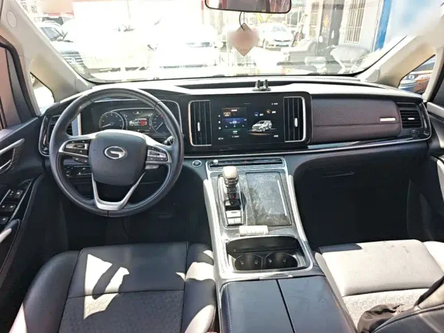 GAC Trumpchi M8 — Фото автомобиля 9