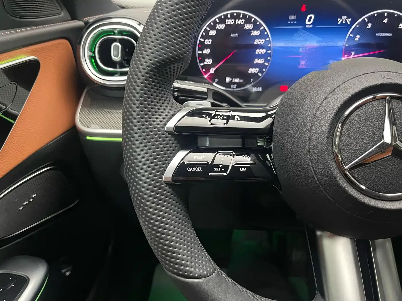 Mercedes-Benz Mercedes-Benz C-Class 2022 Facelift C 260 L Sport — Фото автомобиля 28