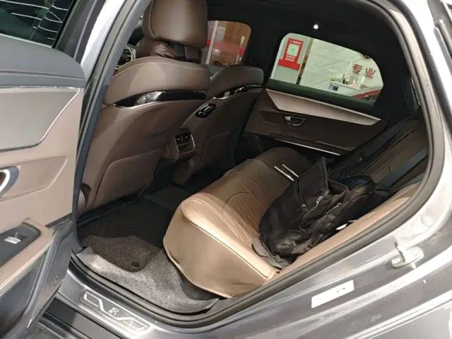 BYD Han — Фото автомобиля 16