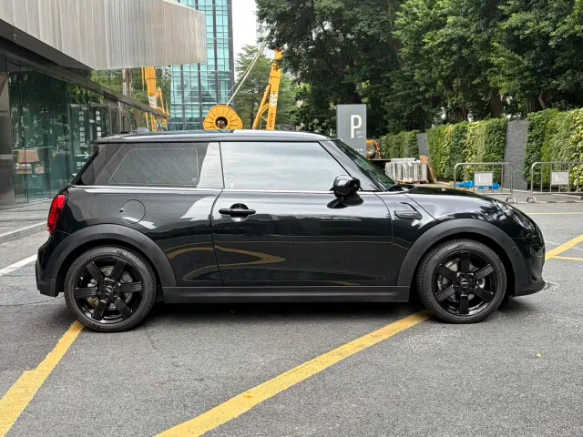 MINI Hatch — Фото автомобиля 4
