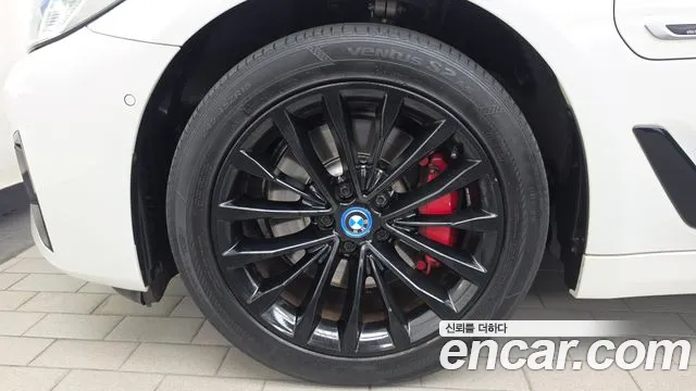 BMW 5-Series 5 серия (G30) — Фото автомобиля 3