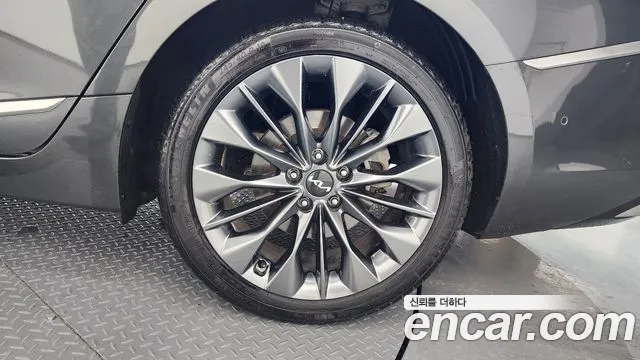 Kia K8 2.5 Бензин 2WD — Фото автомобиля 16