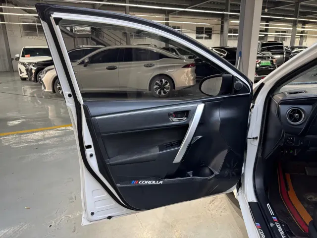 Toyota Corolla Twin Engine E+ — Фото автомобиля 6