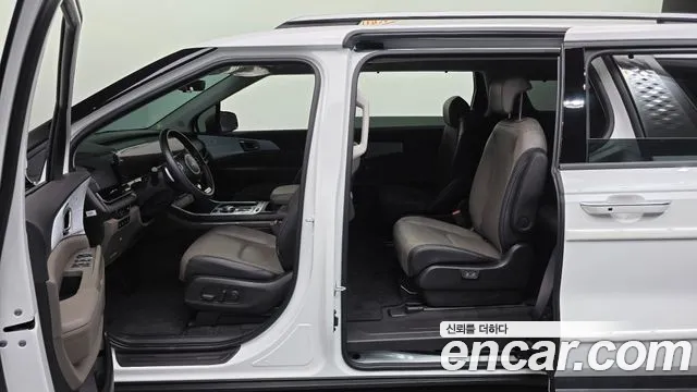 Kia Carnival 4th Gen — Фото автомобиля 22