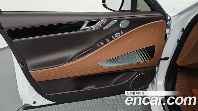 Genesis G80 Бензин 2.5 турбо AWD — Фото автомобиля 23