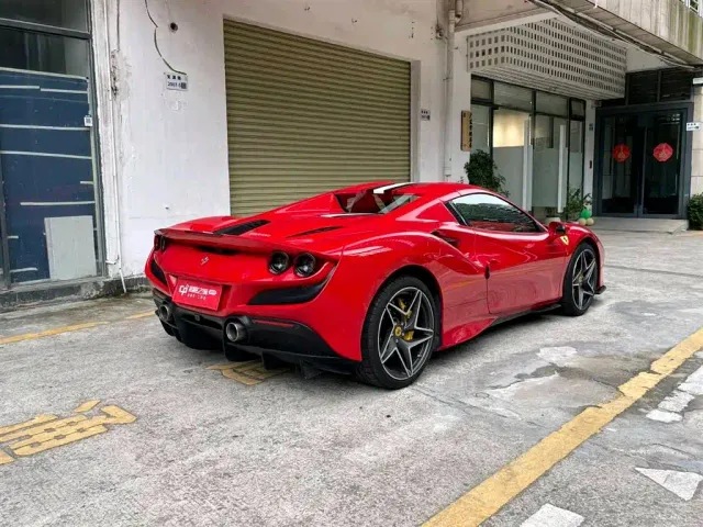 Ferrari F8 — Фото автомобиля 8