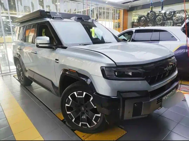 BYD FangChengBao Leopard 8 — Фото автомобиля 2