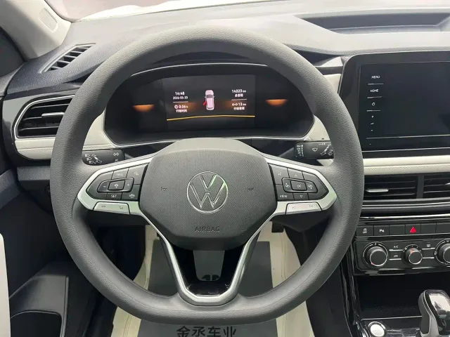 Volkswagen Tharu — Фото автомобиля 10