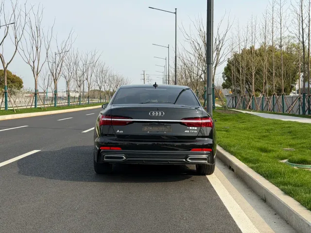 Audi A6L — Фото автомобиля 11
