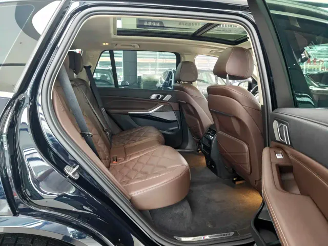 BMW X5 — Фото автомобиля 11