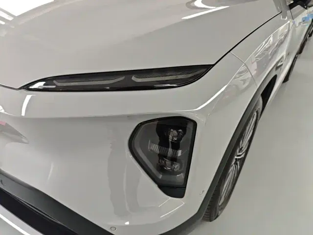 Nio ES7 — Фото автомобиля 23
