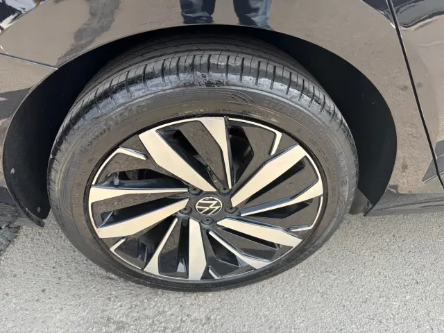 Volkswagen Passat — Фото автомобиля 11