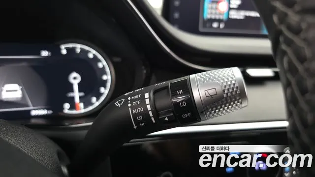 Genesis GV70 — Фото автомобиля 23