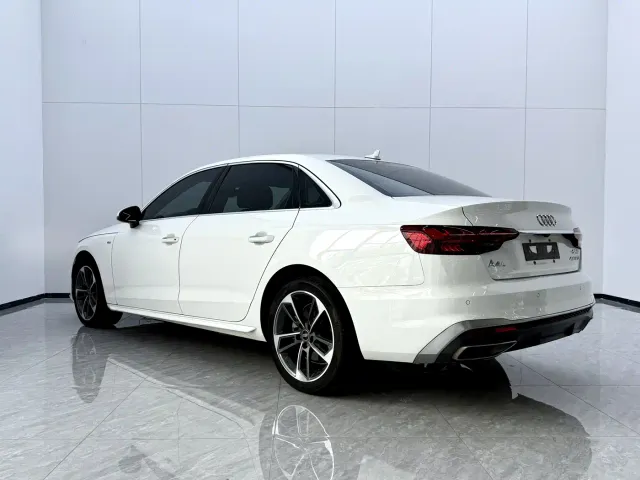 Audi A4L — Фото автомобиля 17