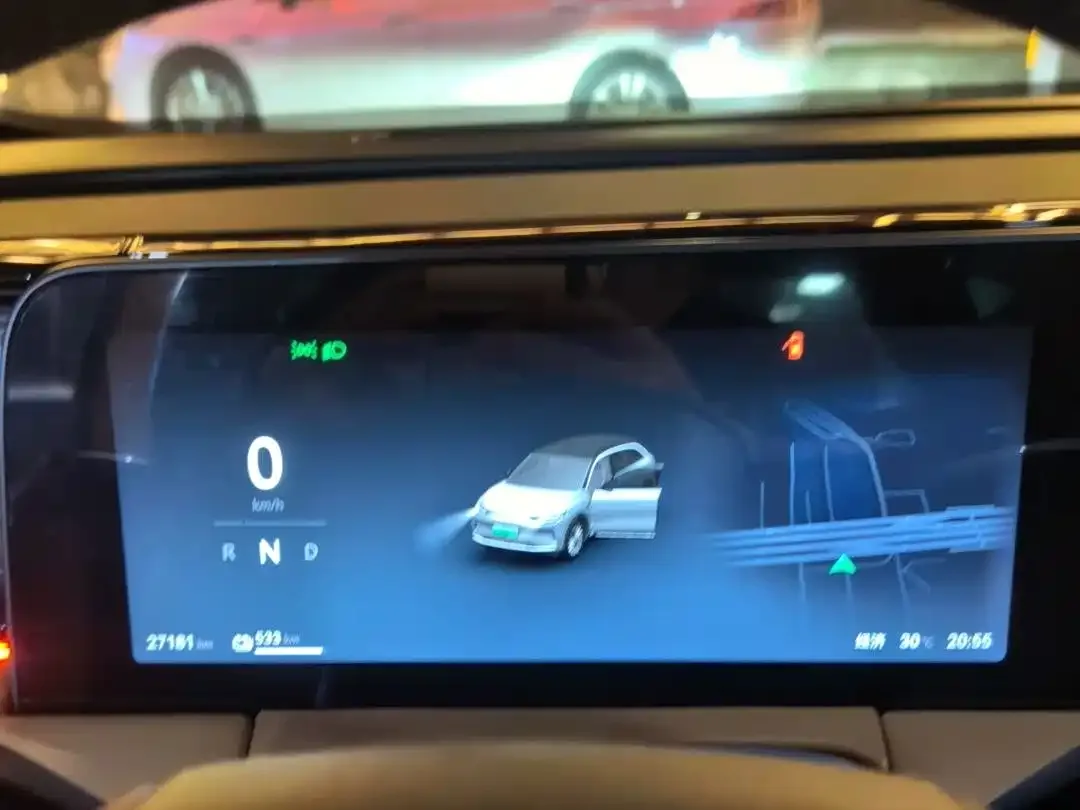 Leapmotor Leapmotor C11 2024 Pure Electric 580 Premium Edition — Фото автомобиля 8