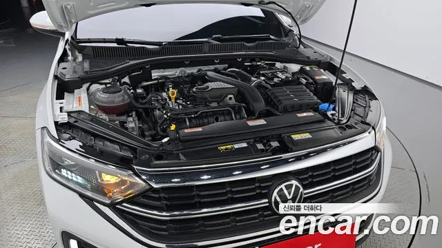 Volkswagen Jetta — Фото автомобиля 6