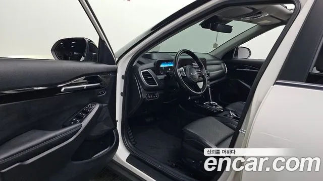 Kia Seltos Новый Seltos Бензин 1.6 турбо 2WD — Фото автомобиля 8