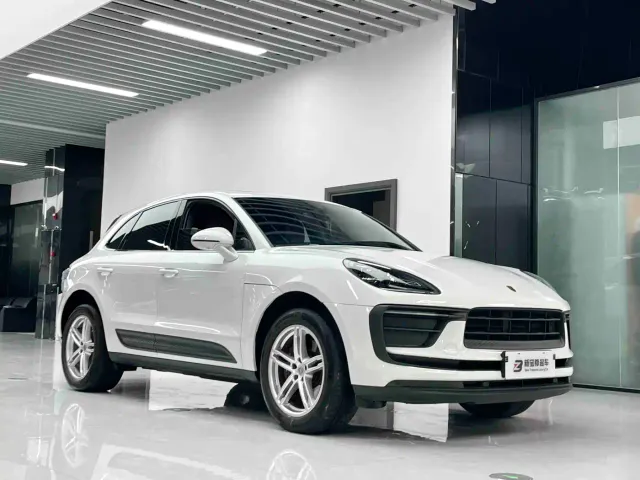 Porsche Macan — Фото автомобиля 3