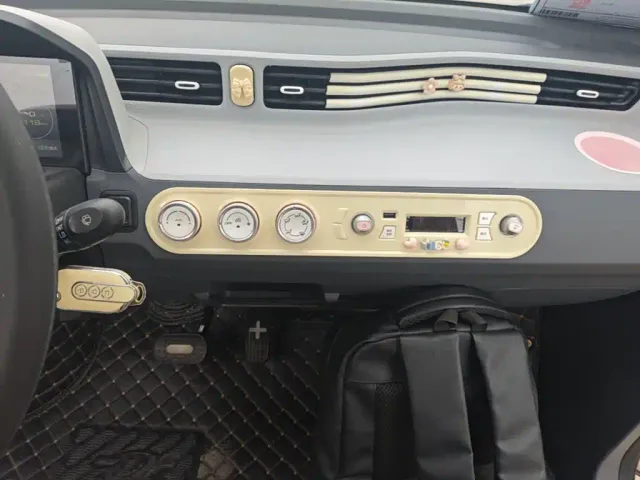 Wuling Hongguang Mini EV — Фото автомобиля 12